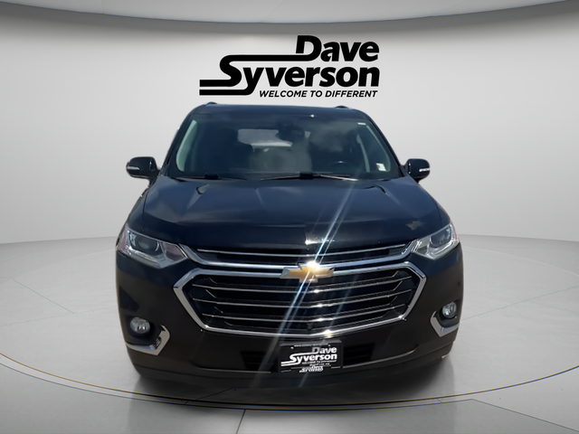 Used 2020 Chevrolet Traverse 3LT with VIN 1GNEVHKW1LJ301082 for sale in Albert Lea, Minnesota