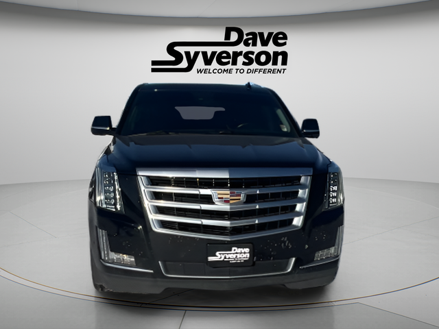 Used 2018 Cadillac Escalade ESV Luxury with VIN 1GYS4HKJ7JR159865 for sale in Albert Lea, Minnesota