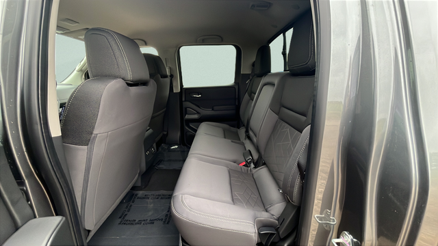 2027 Nissan Frontier SV