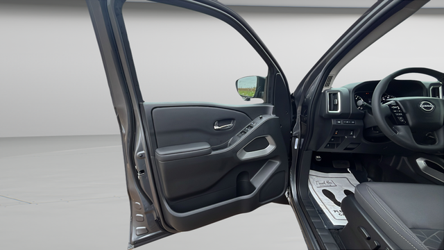 2027 Nissan Frontier SV