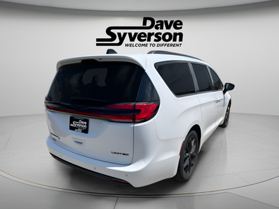 2025 Chrysler Pacifica Limited