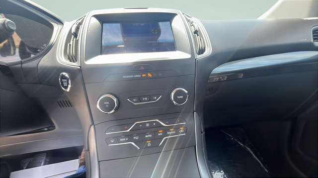 2020 Ford Edge SE