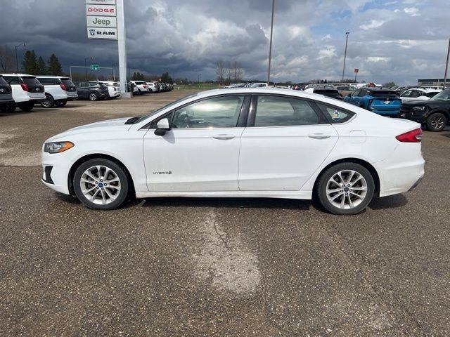 Used 2019 Ford Fusion Hybrid SE with VIN 3FA6P0LU3KR189143 for sale in Albert Lea, Minnesota
