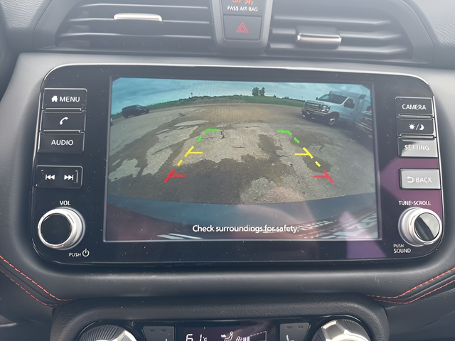 2025 Nissan Versa 1.6 SR