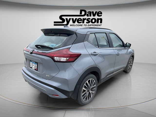 2024 Nissan Kicks SR