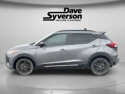 2023 Nissan Kicks SR