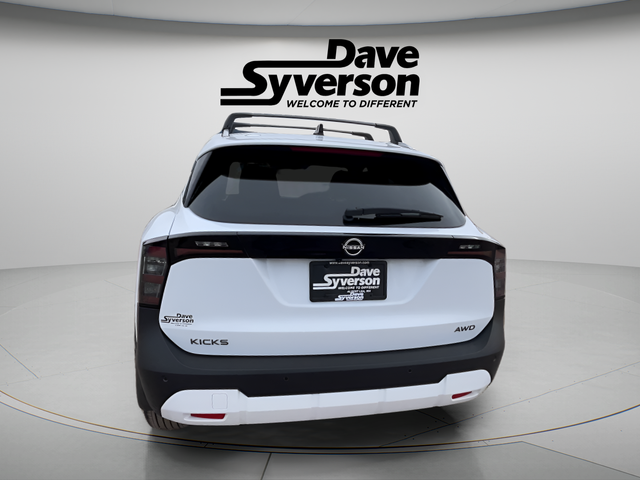 2026 Nissan Kicks SV