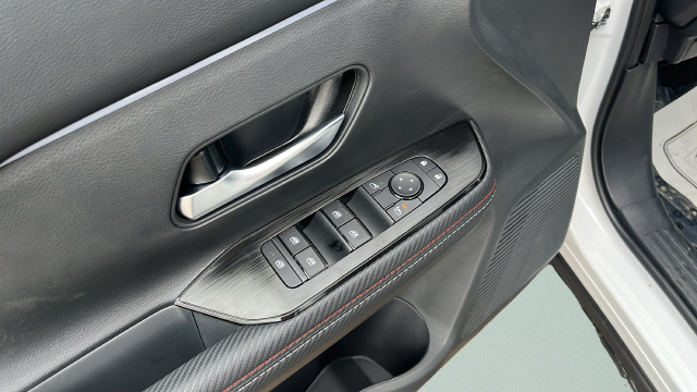 2027 Nissan Kicks SR