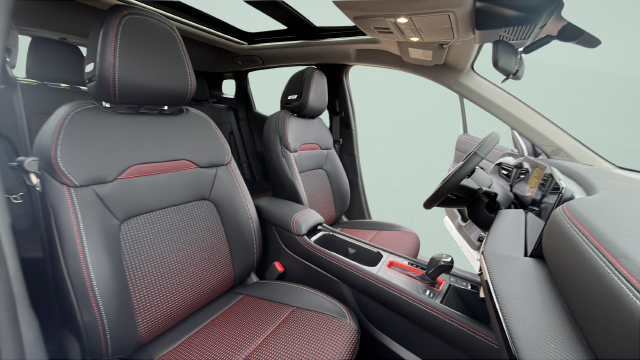 2027 Nissan Kicks SR