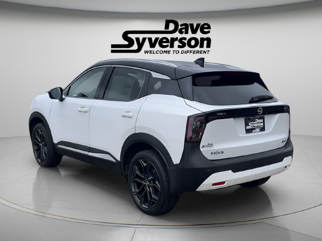 2027 Nissan Kicks SR
