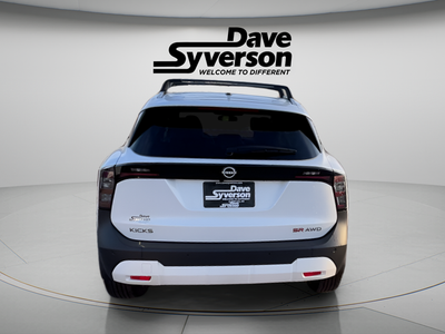 2026 Nissan Kicks SR