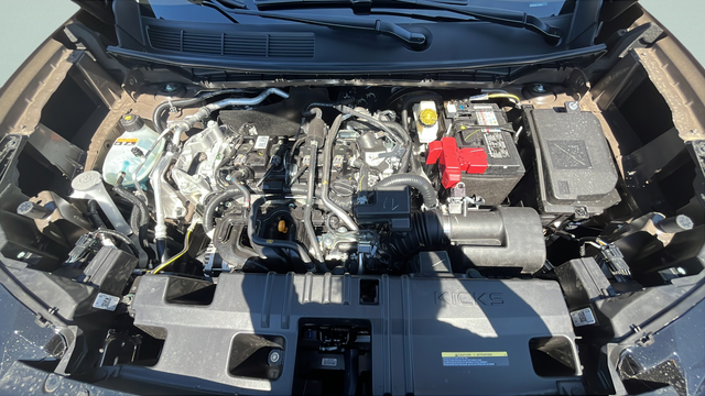 2026 Nissan Kicks SR