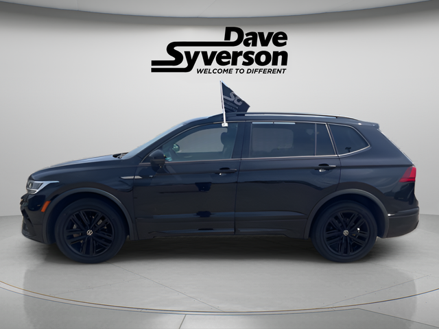 2022 Volkswagen Tiguan 2.0T SE R-Line Black