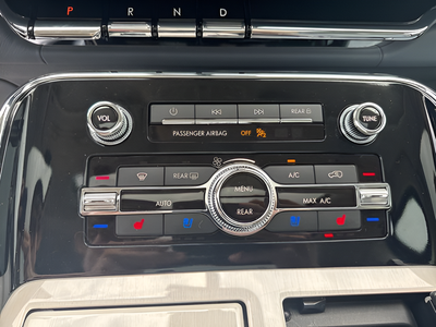 2024 Lincoln Navigator Black Label