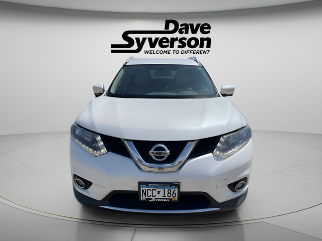 Used 2015 Nissan Rogue SL with VIN 5N1AT2MV1FC827859 for sale in Albert Lea, Minnesota