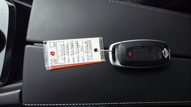 2026 Nissan Rogue SV