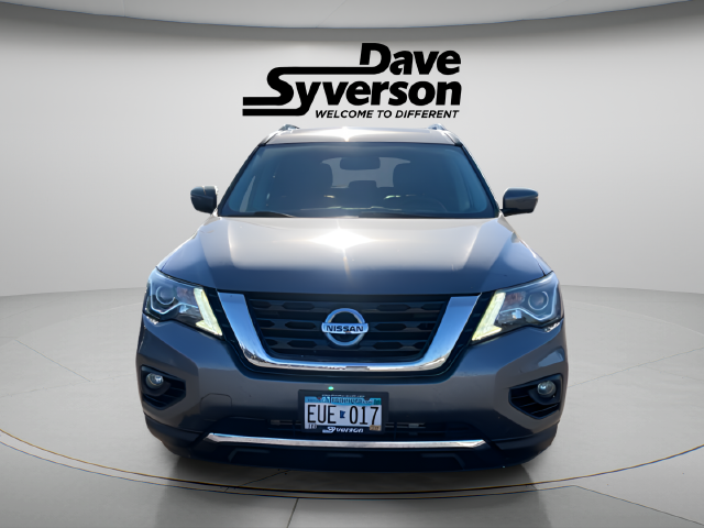 Used 2018 Nissan Pathfinder SL with VIN 5N1DR2MM2JC669897 for sale in Albert Lea, Minnesota