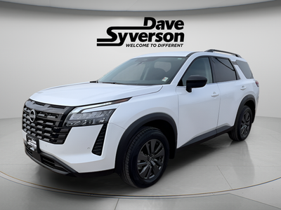 2026 Nissan Pathfinder SV