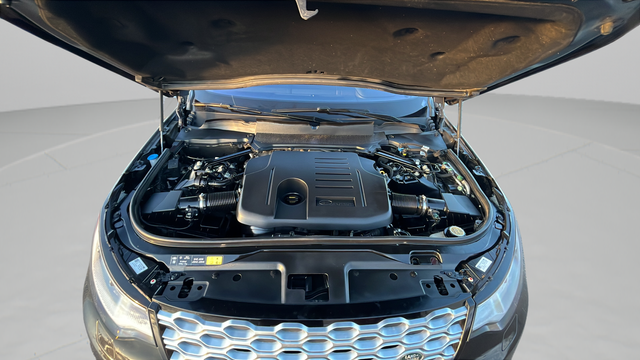 2023 Land Rover Discovery Metropolitan Edition