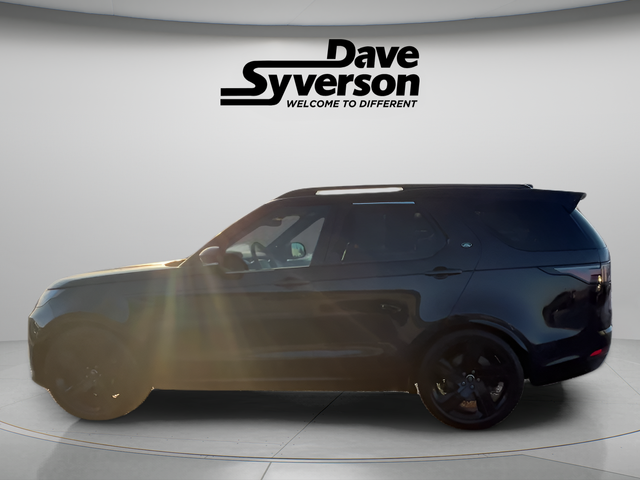 2023 Land Rover Discovery Metropolitan Edition