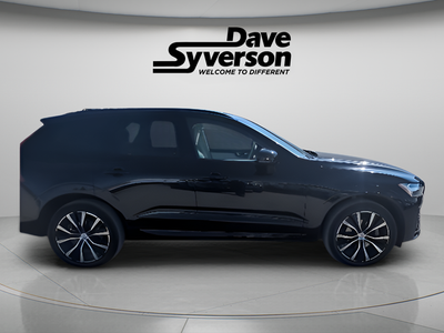2023 Volvo XC60 B5 Plus Dark Theme