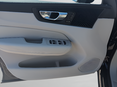 2023 Volvo XC60 B5 Plus Dark Theme